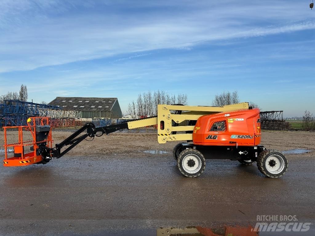 JLG EC 520 AJ Коленчатые подъемники