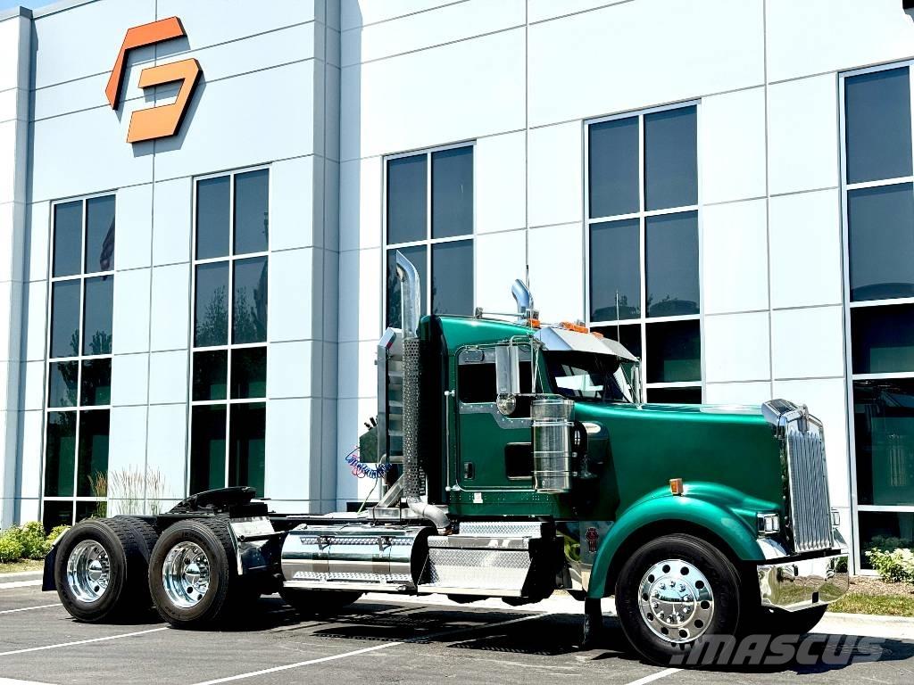 Kenworth W 900 Седельные тягачи