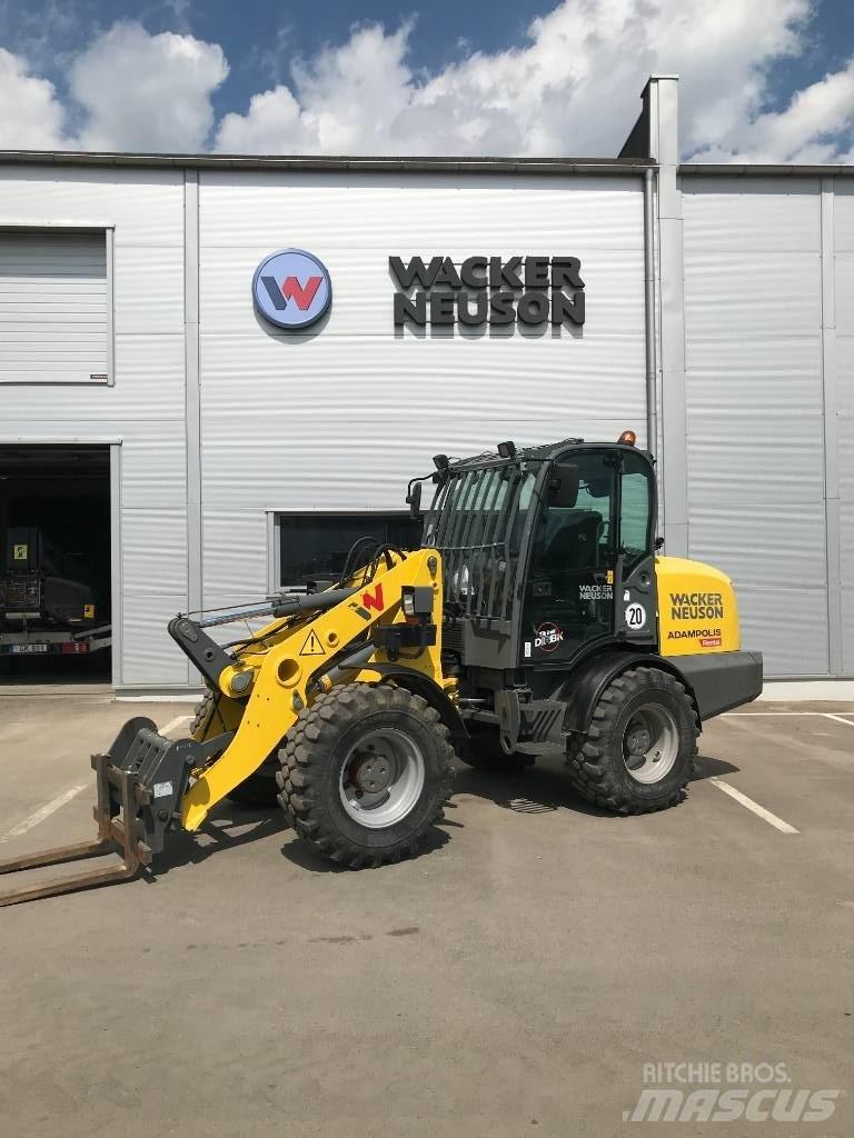 Wacker Neuson WL70 Трактора с фронтальным погрузчиком