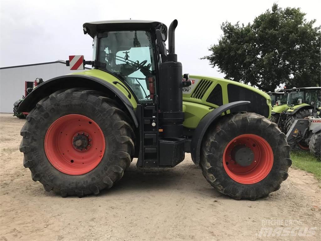 CLAAS Axion 920 Трактора