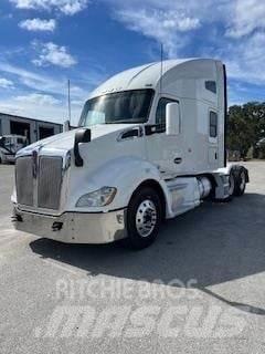 Kenworth T680 Седельные тягачи