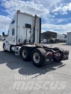 Kenworth T680 Седельные тягачи