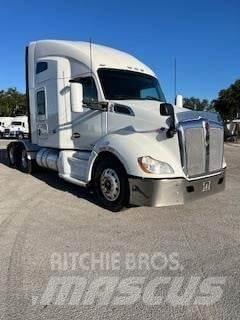 Kenworth T680 Седельные тягачи