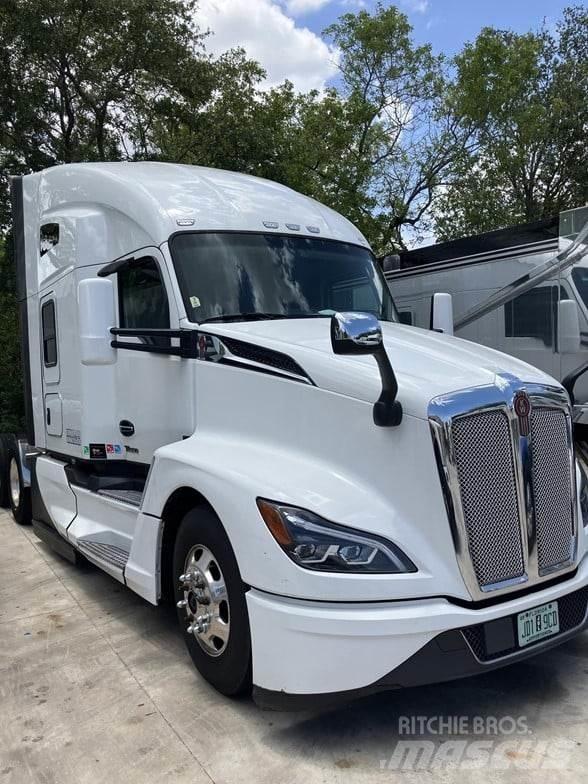 Kenworth T680 Седельные тягачи