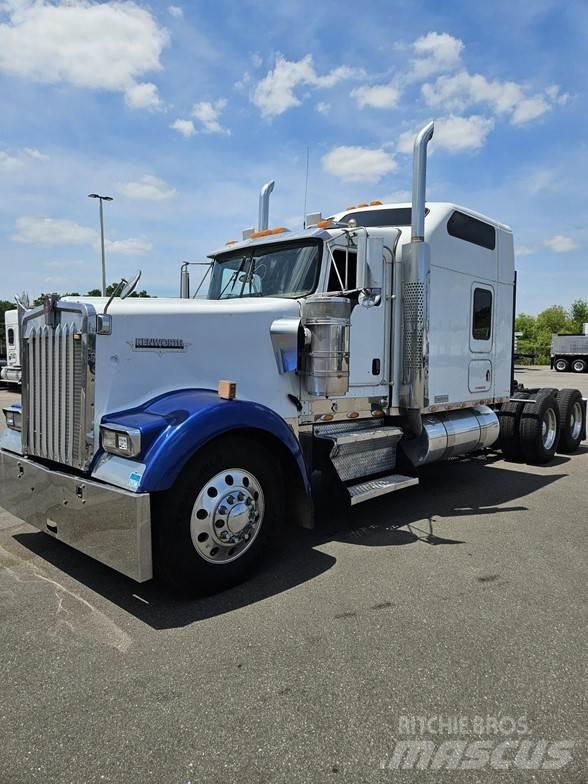 Kenworth W900 Седельные тягачи