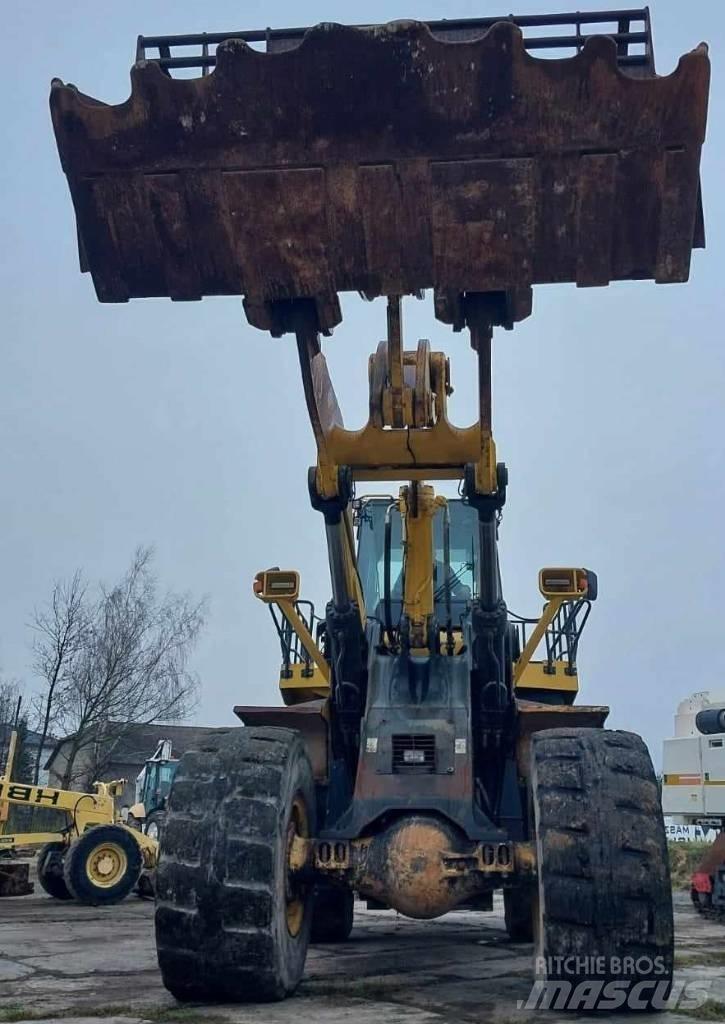 Komatsu WA 600-6 Фронтальные погрузчики