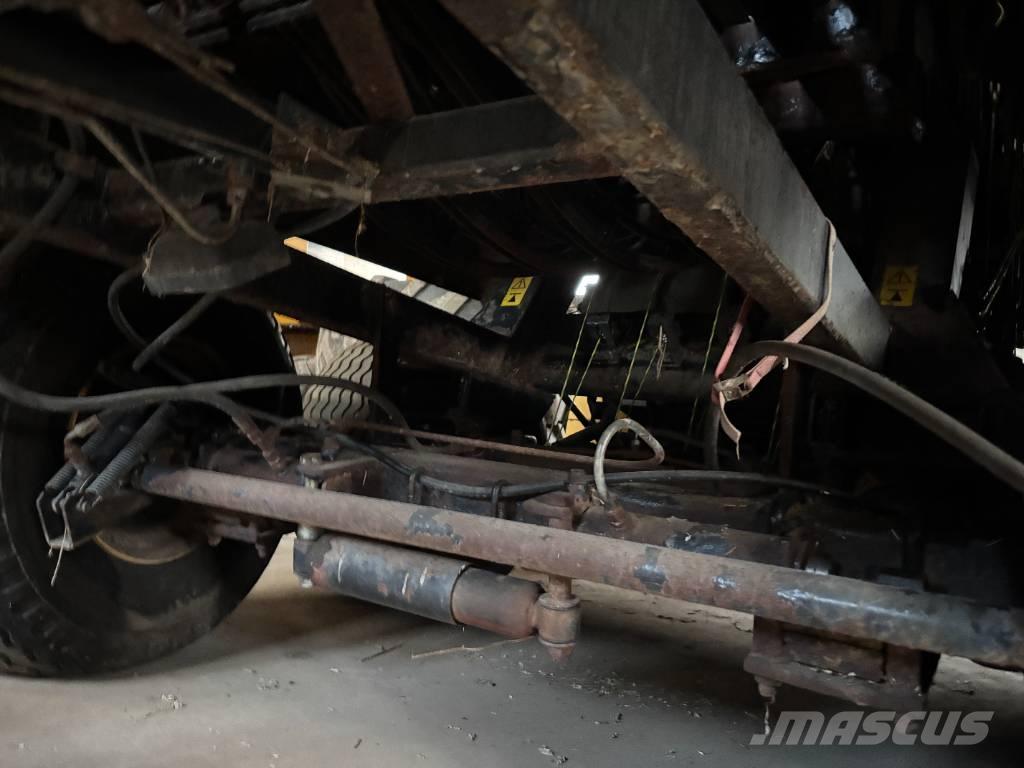 New Holland BB 940 Тюковые пресс-подборщики