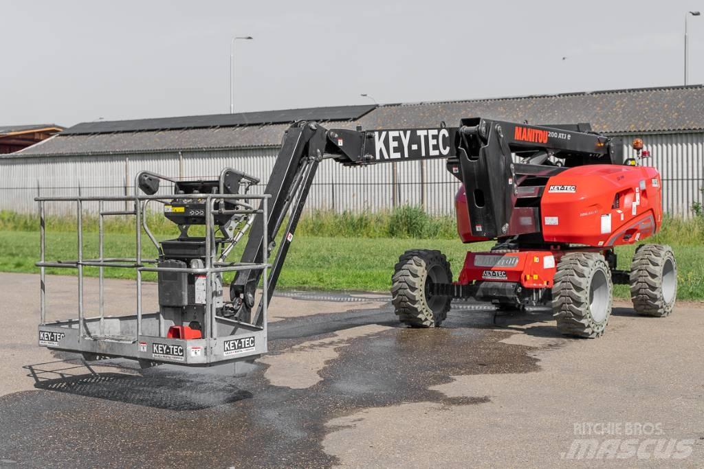 Manitou 200 ATJ e Коленчатые подъемники