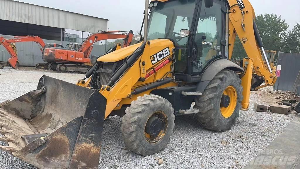 JCB 3CX Экскаваторы-погрузчики