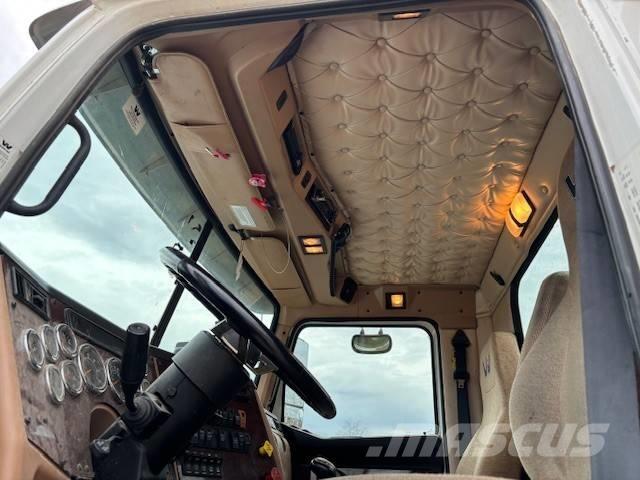 Western Star W 4700 Специальные грузовики