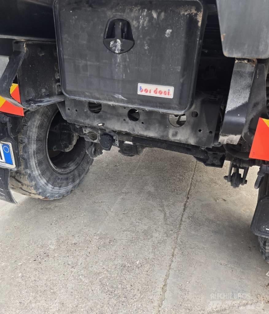 Unimog U20 Фургоны-самосвалы