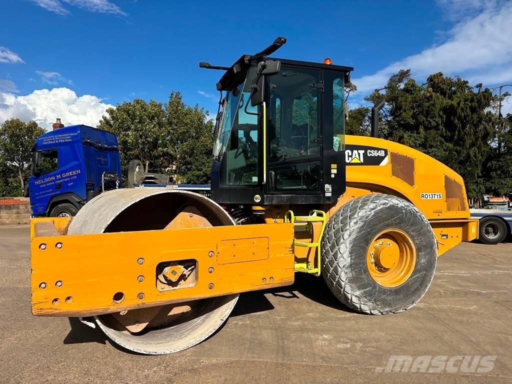 CAT CS 64 B Грунтовые катки