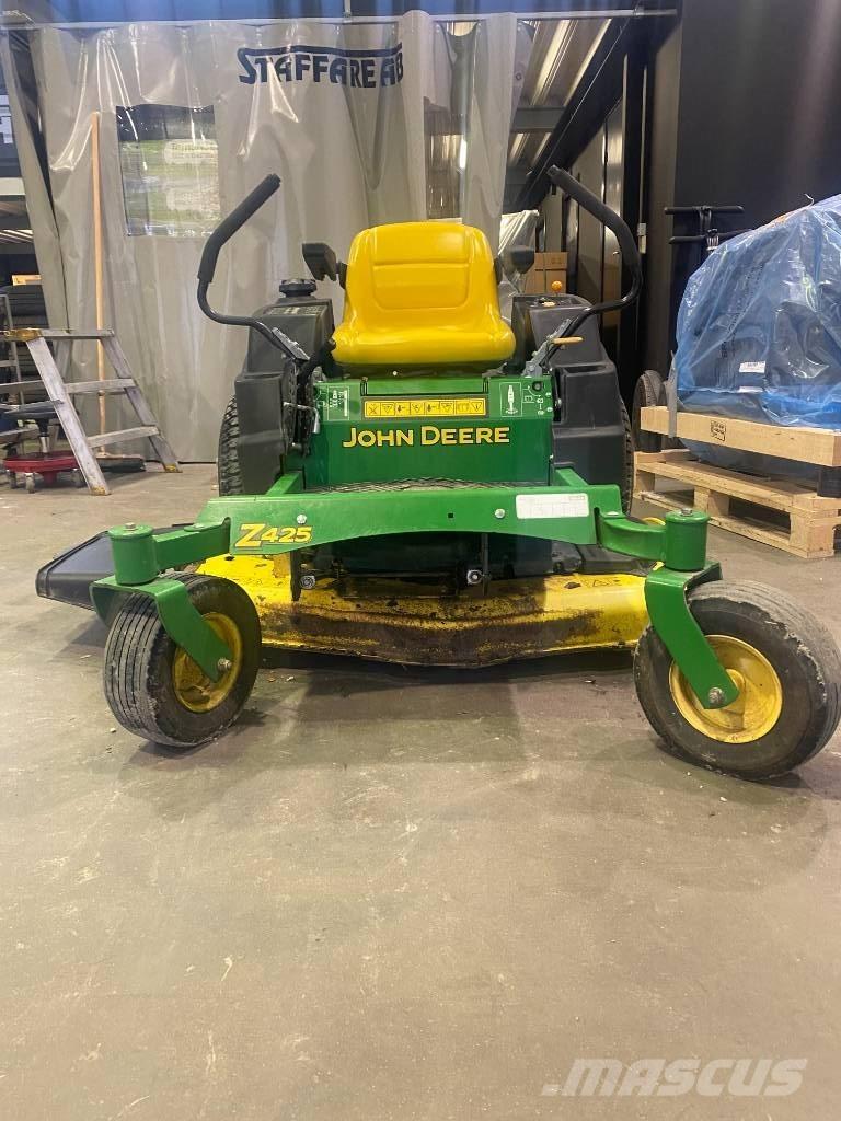 John Deere Z 425 Самоходные газонокосилки