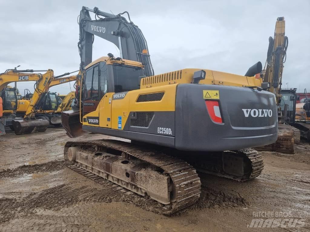 Volvo EC 250 D L Гусеничные экскаваторы