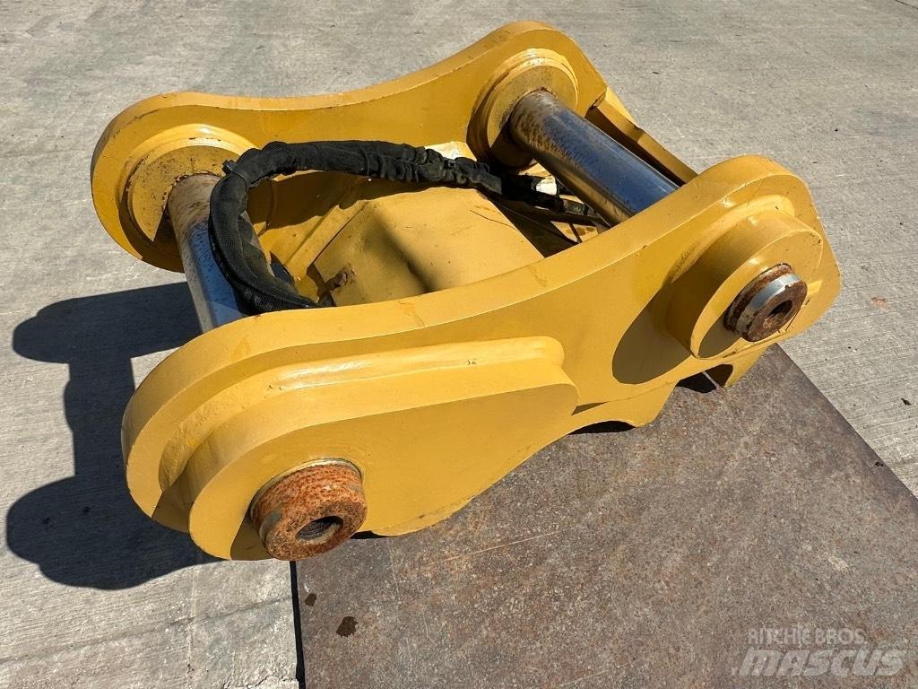 CAT 320 Квик-каплеры