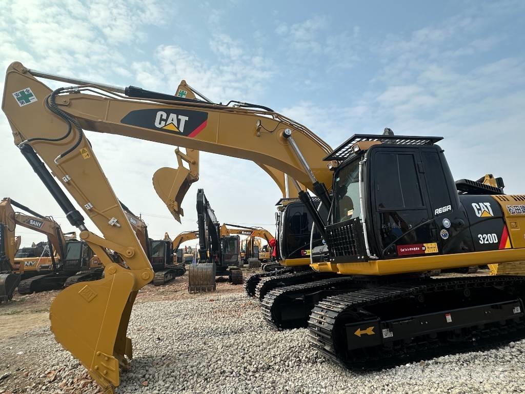 CAT 320D2L Гусеничные экскаваторы