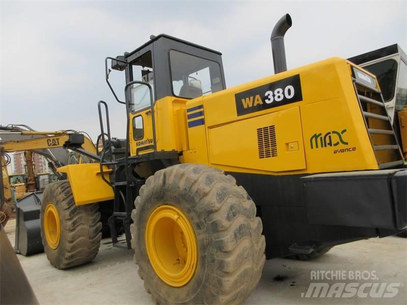Komatsu WA 380-3 Фронтальные погрузчики