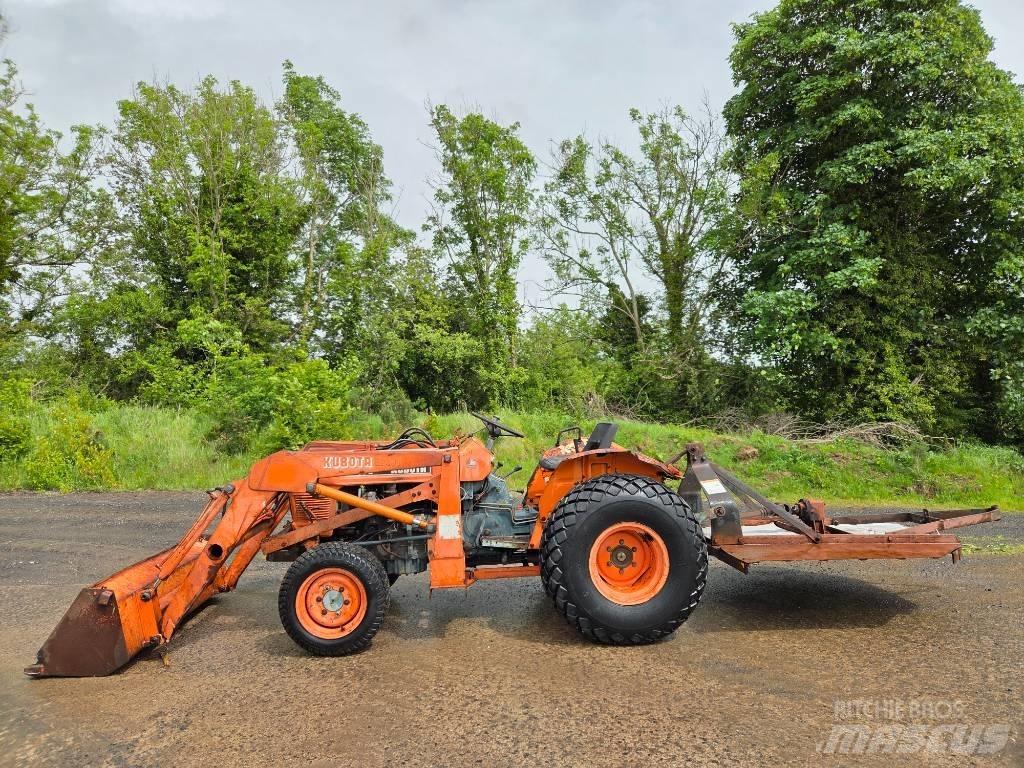 Kubota L 235 Коммунальные тракторы