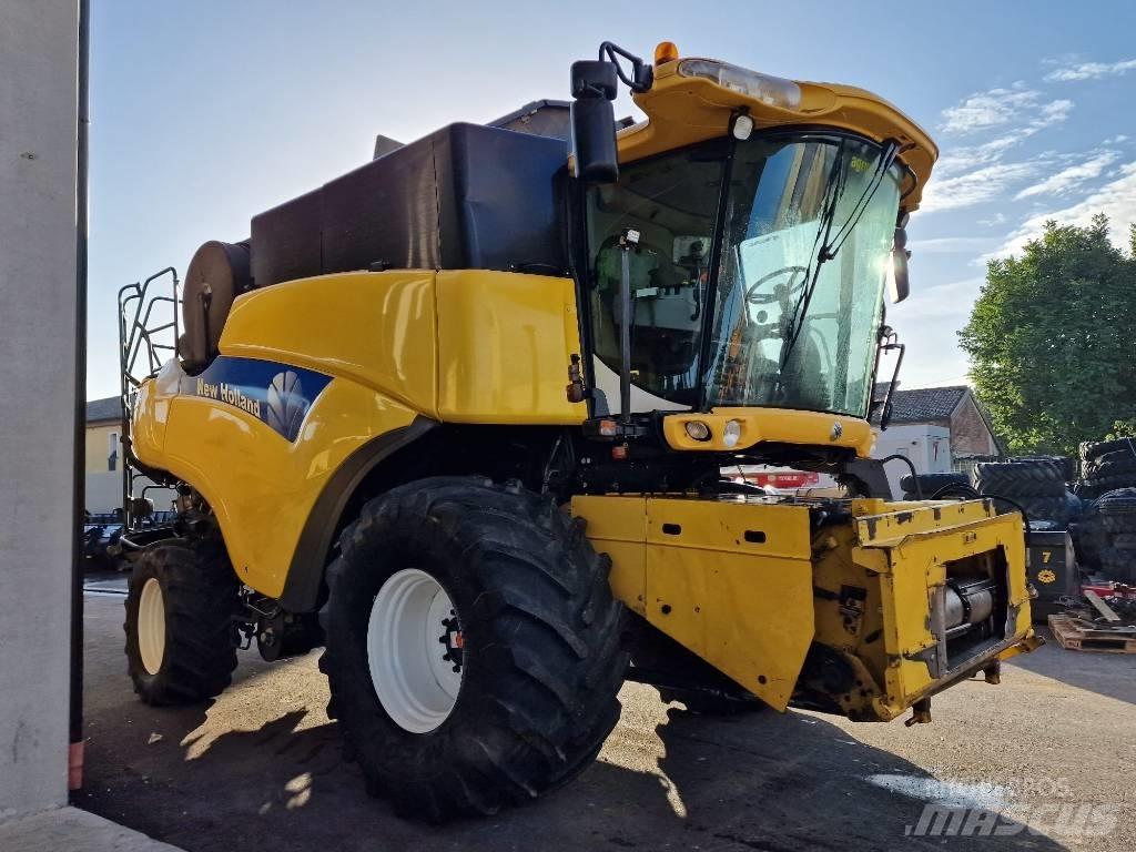 New Holland CR 9060 Зерноуборочные комбайны
