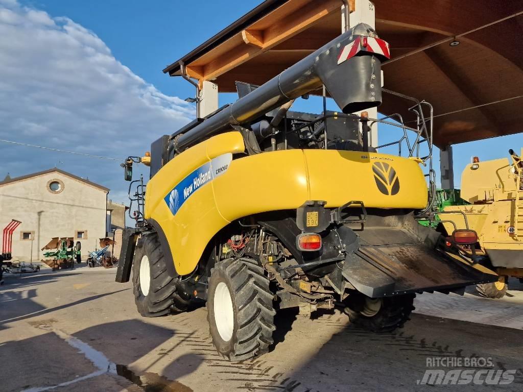 New Holland CR 9060 Зерноуборочные комбайны