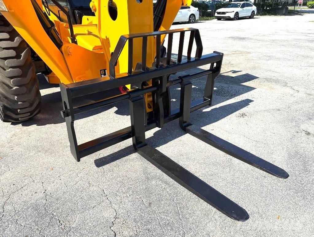 JCB 512-56 Телескопические погрузчики