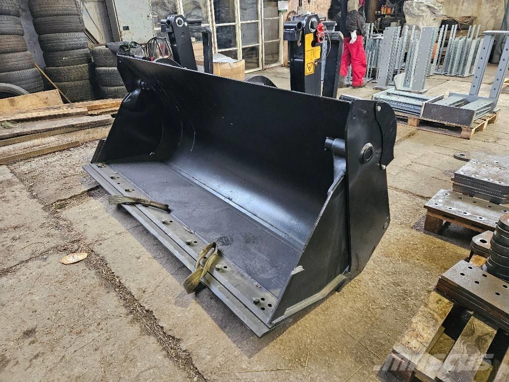 JCB 4 CX Ковши