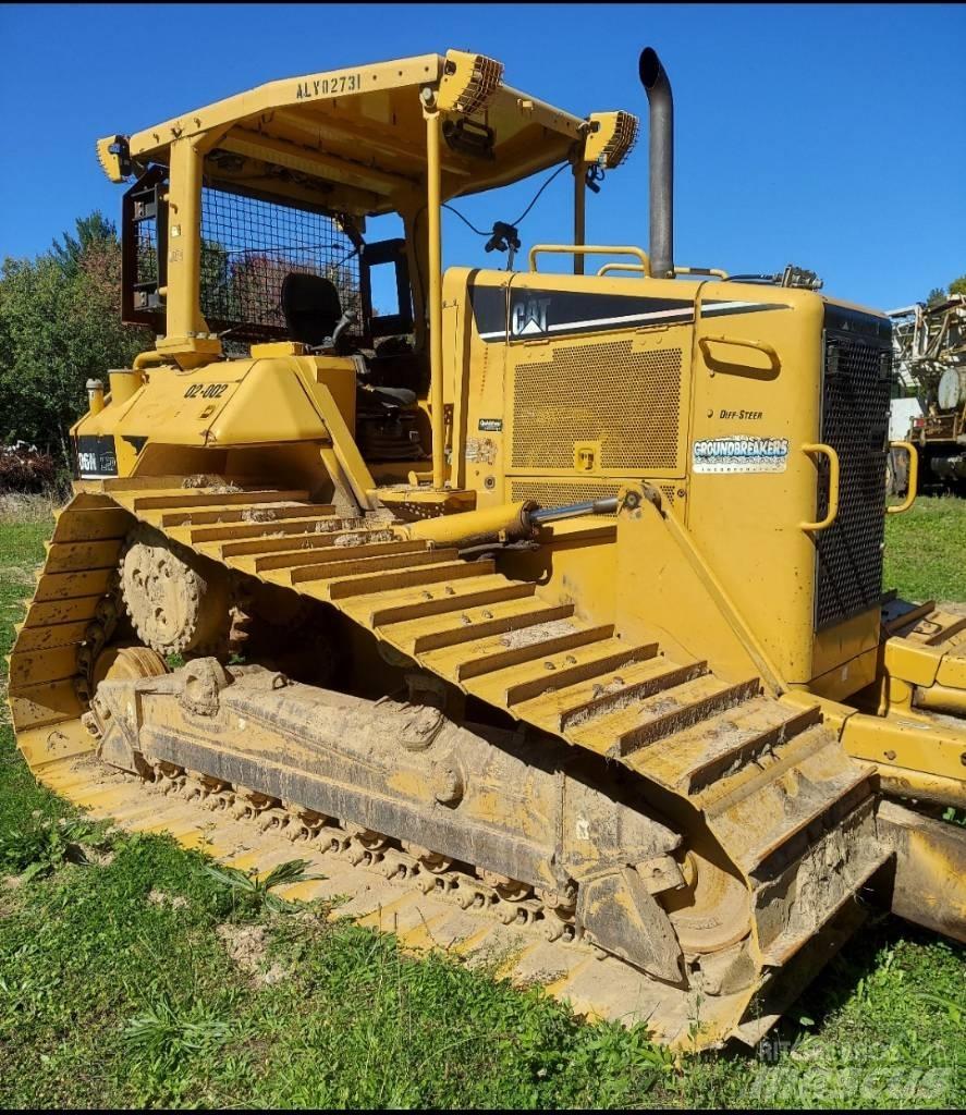 CAT D 6 N Гусеничные бульдозеры