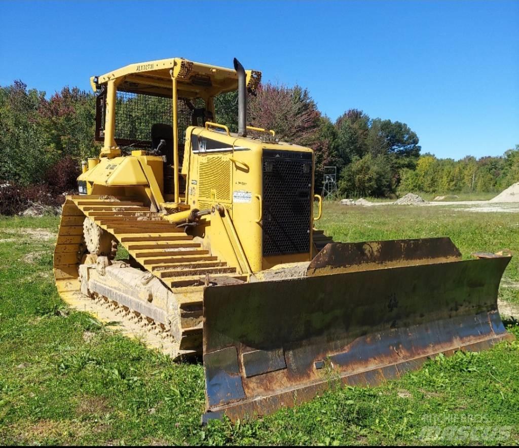 CAT D 6 N Гусеничные бульдозеры