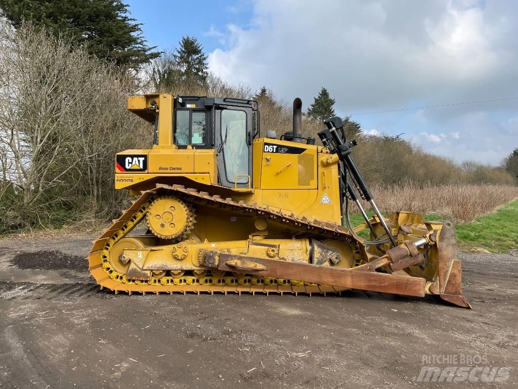 CAT D 6 T LGP EPA Гусеничные бульдозеры