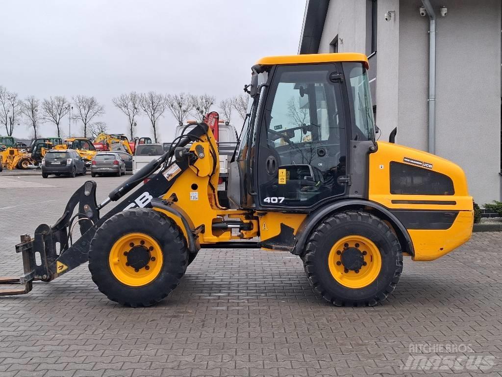 JCB 407 Фронтальные погрузчики