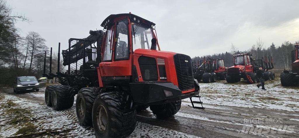Komatsu 835 Форвардеры