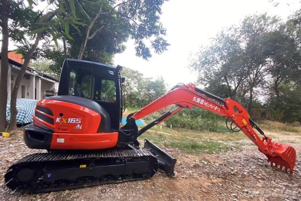 Kubota 165 Гусеничные экскаваторы