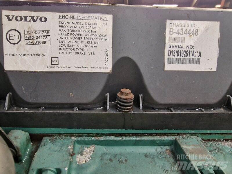 Volvo D13A480 EC01 Двигатели