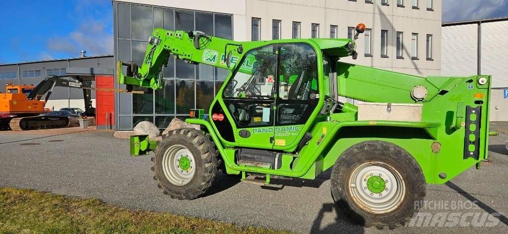 Merlo P40.17PLUS Телескопические погрузчики