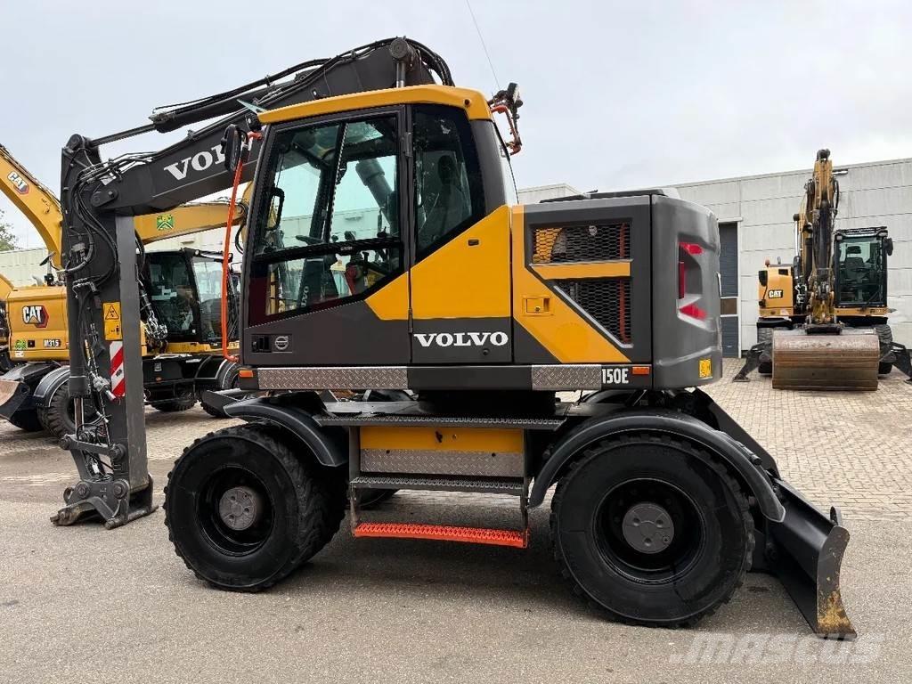 Volvo EW150 Колёсные экскаваторы