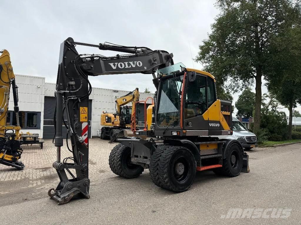 Volvo EW150 Колёсные экскаваторы