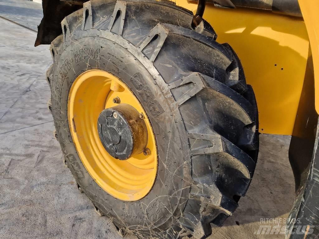 JCB 540-140  BC41 Телескопические погрузчики