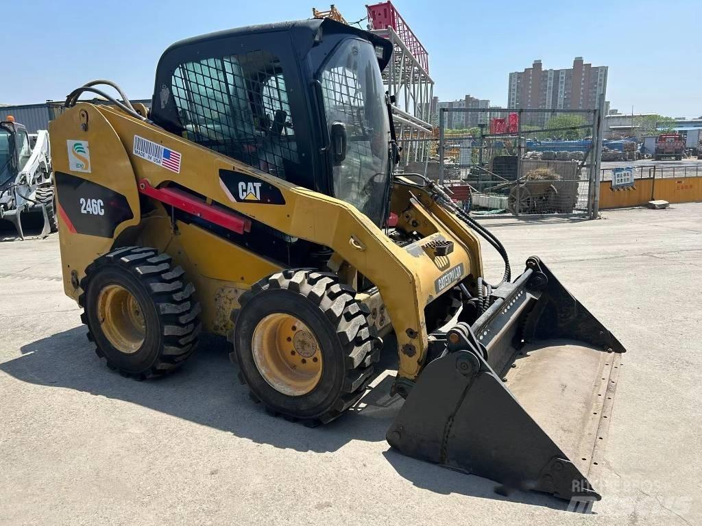 CAT 246 C Мини-погрузчики