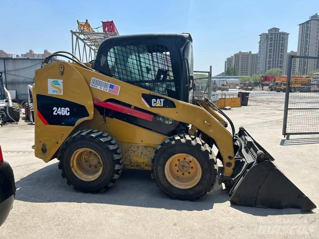 CAT 246 C Мини-погрузчики