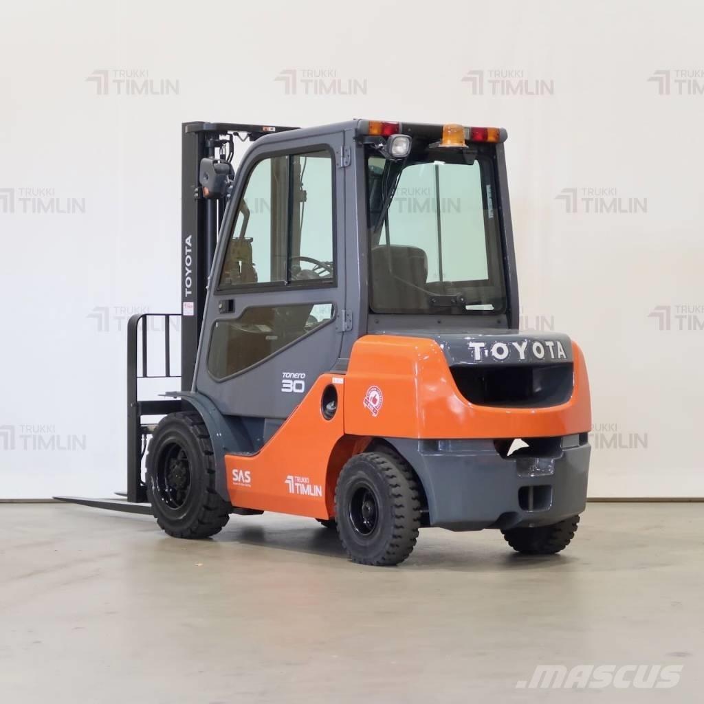 Toyota 02-8FDF30 Дизельные погрузчики