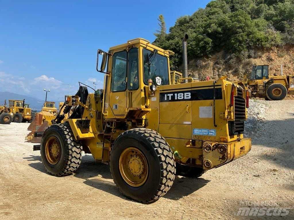 CAT IT 18 B Фронтальные погрузчики