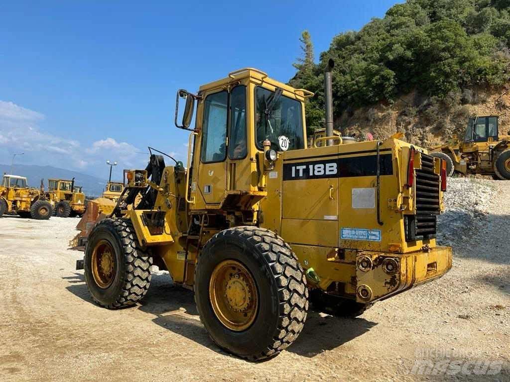 CAT IT 18 B Фронтальные погрузчики