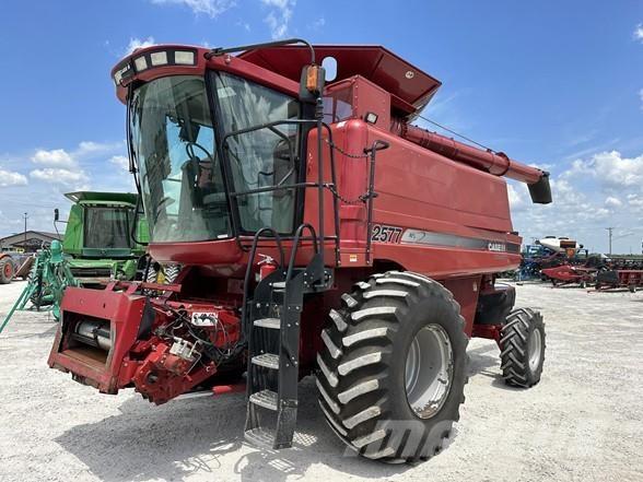 Case IH 2577 Зерноуборочные комбайны