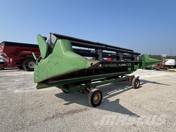 John Deere 220 Жатки