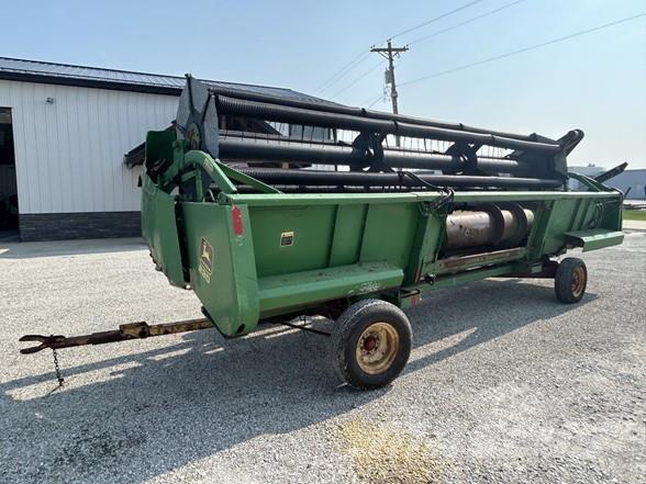 John Deere 220 Жатки