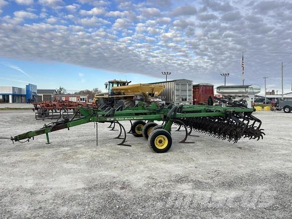 John Deere 550 Прочее почвообрабатывающее оборудование