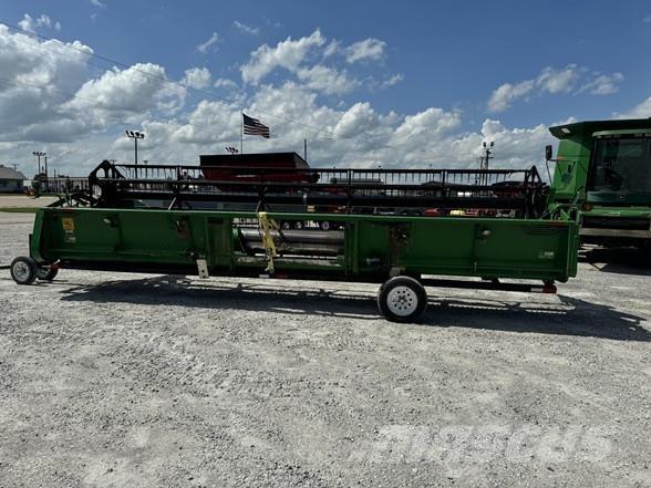 John Deere 925 Жатки