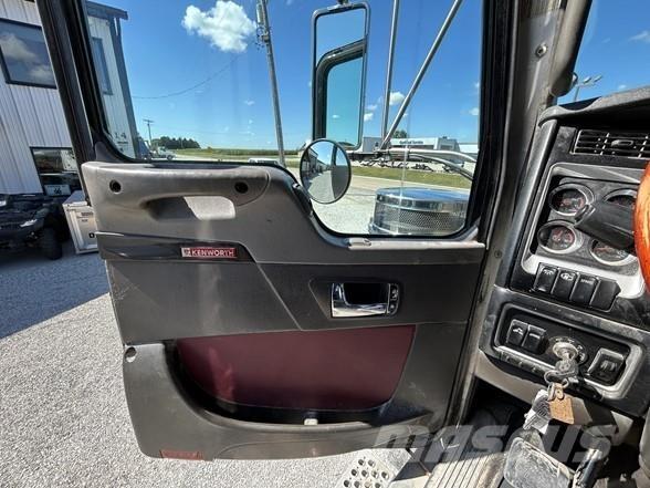 Kenworth W900 Седельные тягачи