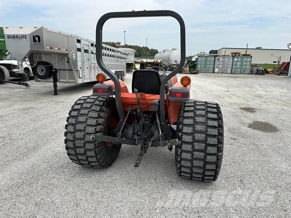 Kubota L4200 Трактора