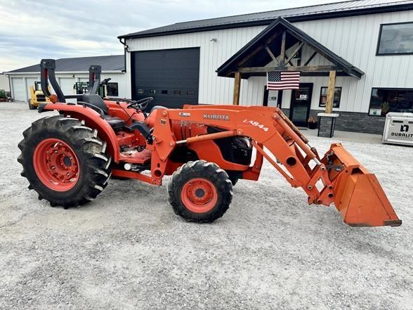 Kubota MX5100D Трактора